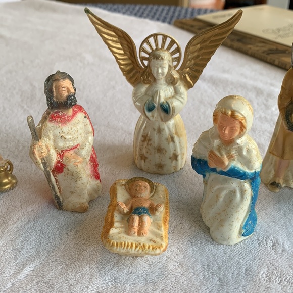 Vintage plastic nativity set - Picture 2 of 5